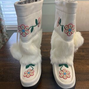Manitobah Mukluks